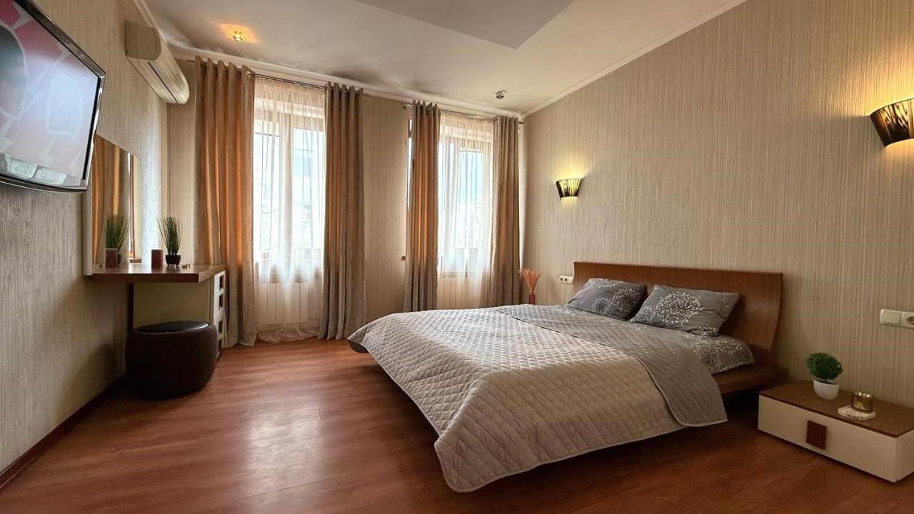 Mironositskaya 75 Apartman Harkov Kültér fotó