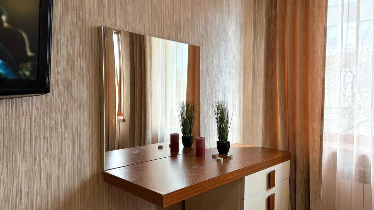 Mironositskaya 75 Apartman Harkov Kültér fotó
