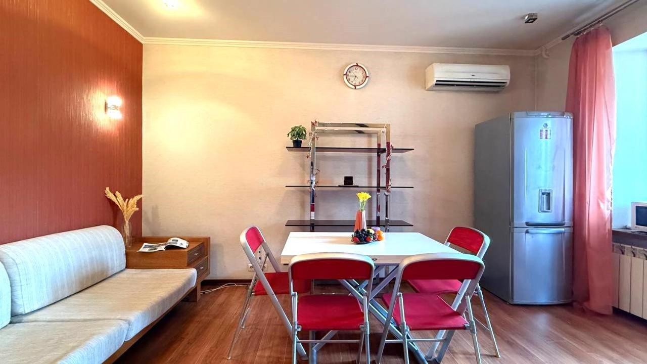Mironositskaya 75 Apartman Harkov Kültér fotó