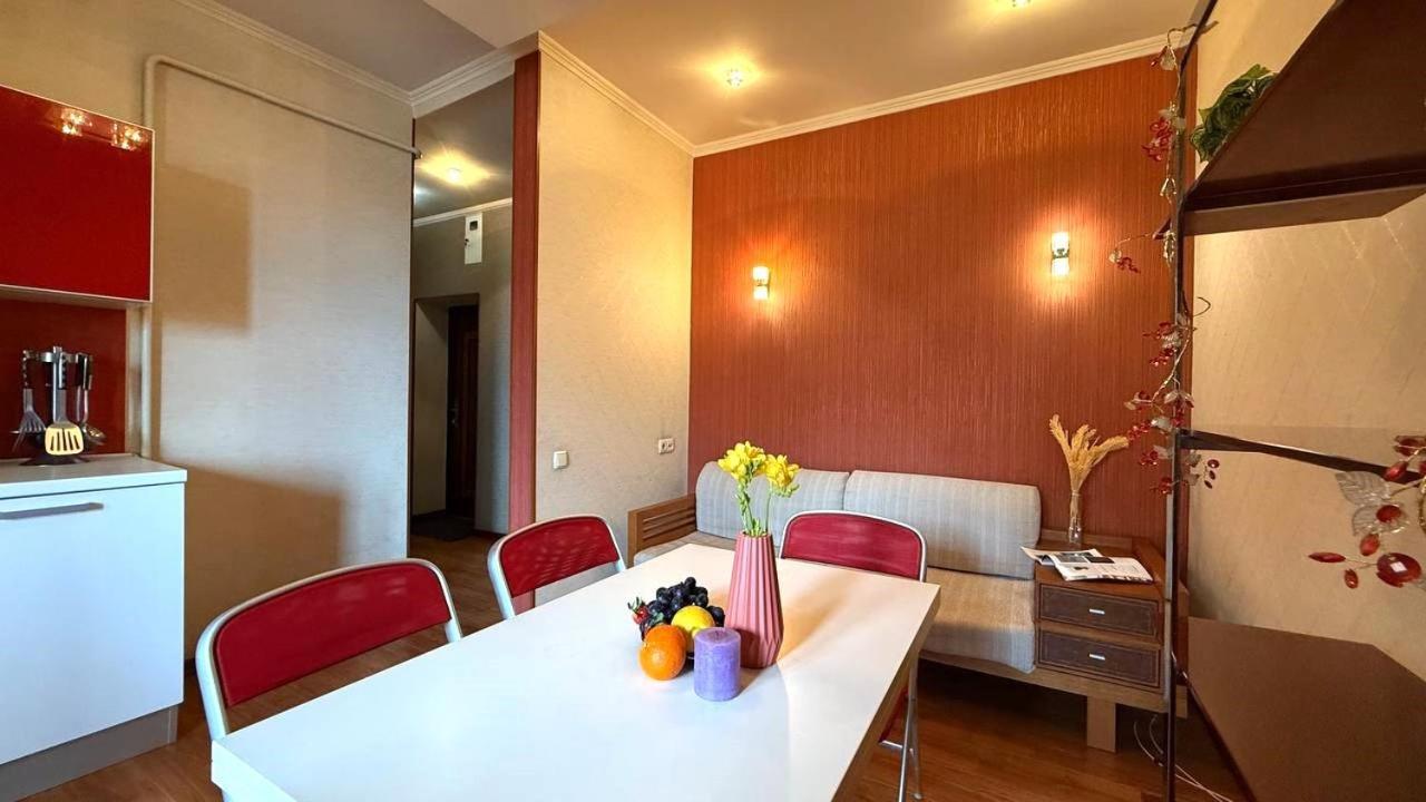 Mironositskaya 75 Apartman Harkov Kültér fotó